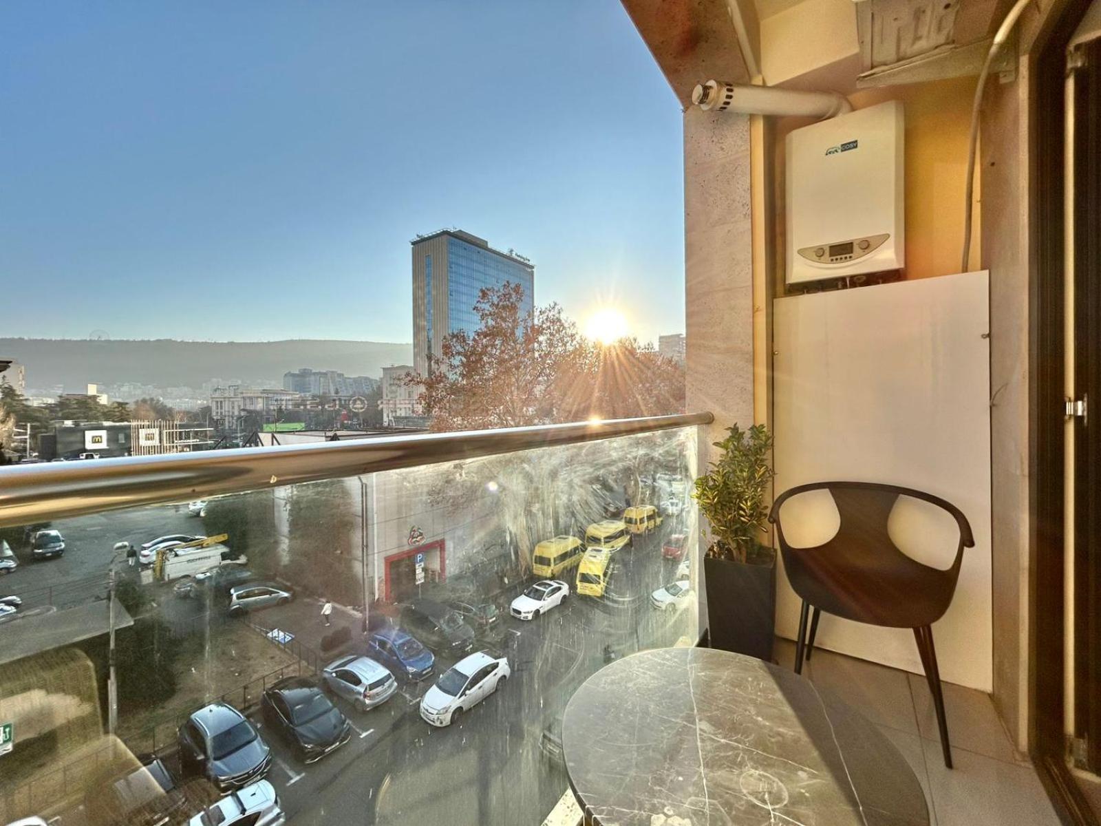 City Center - Next To Holiday Inn -2Br Apartment Тбілісі Екстер'єр фото