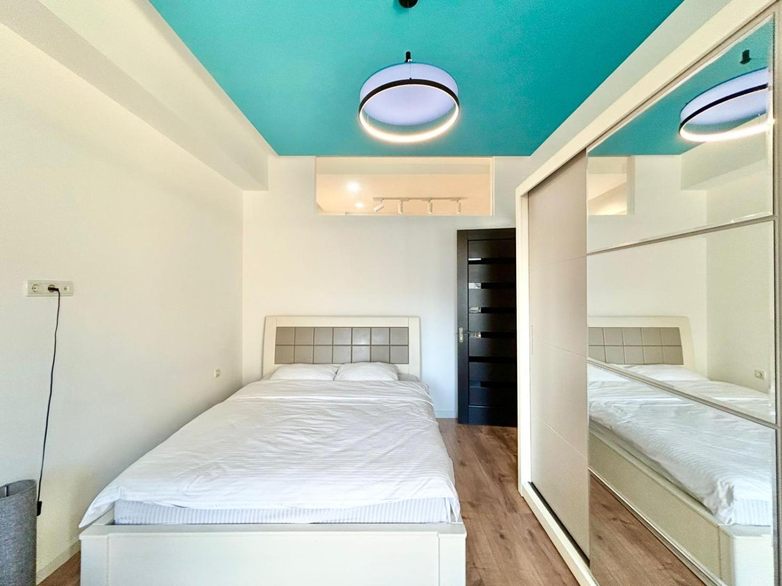 City Center - Next To Holiday Inn -2Br Apartment Тбілісі Екстер'єр фото