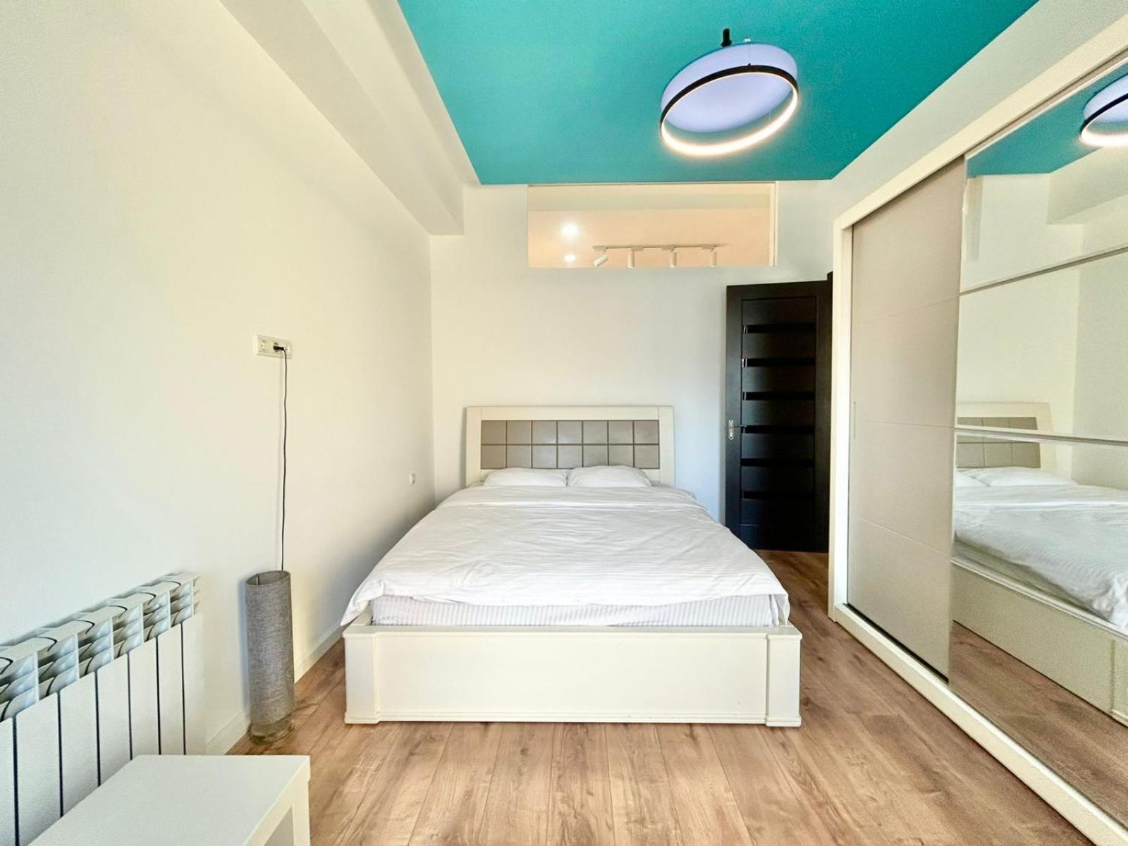 City Center - Next To Holiday Inn -2Br Apartment Тбілісі Екстер'єр фото